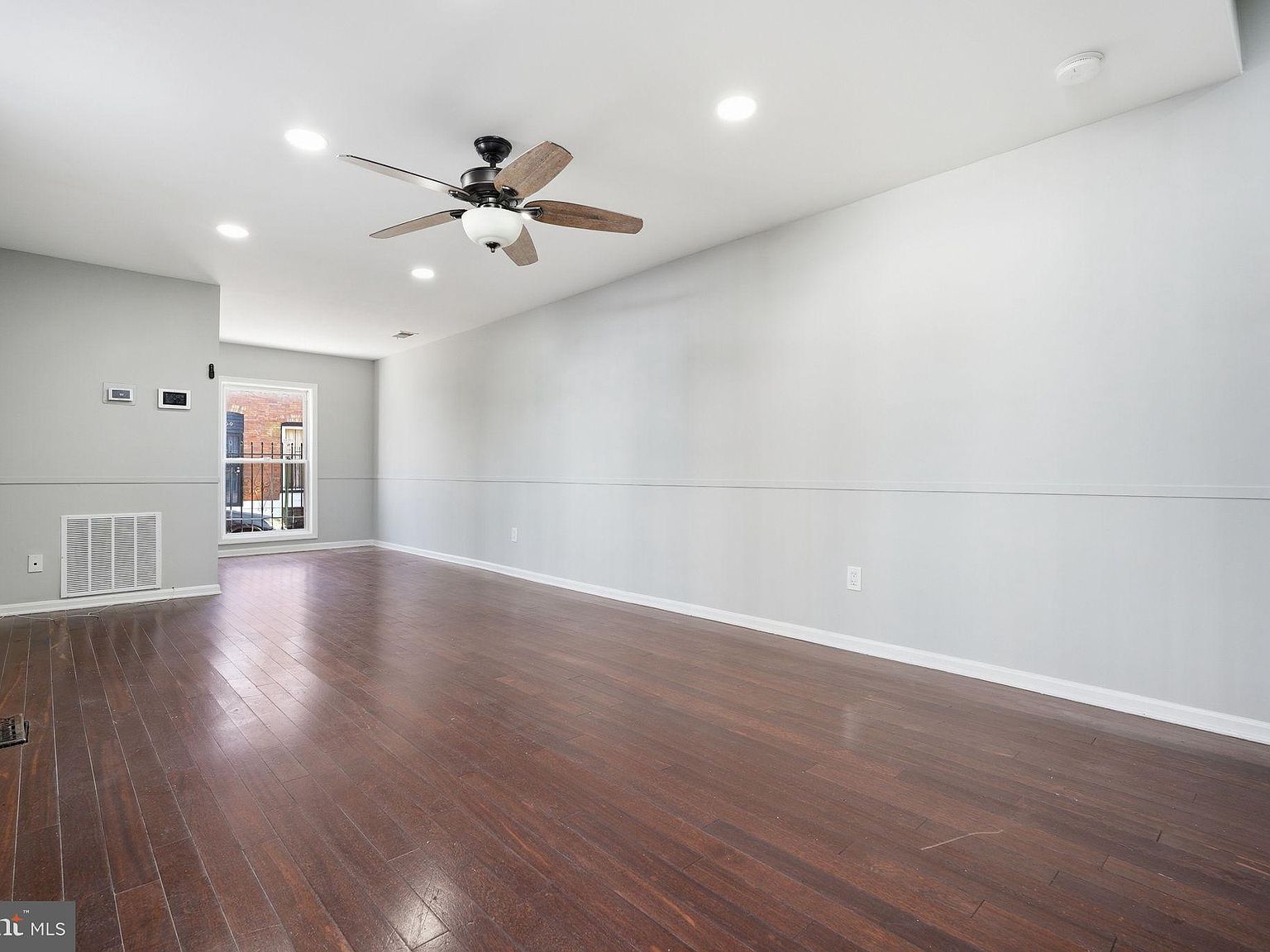 212 N Streeper St Baltimore, MD 21224 - Thumbnail 5