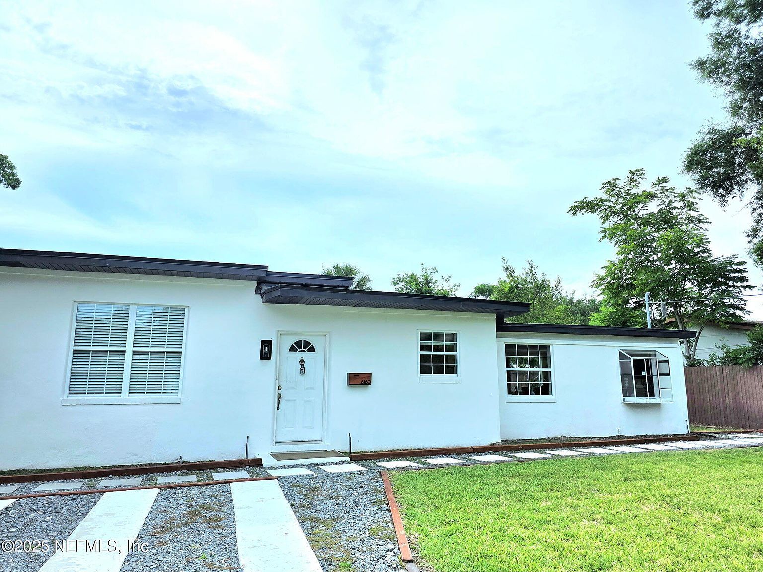 6160 Fordham Cir E Jacksonville, FL 32217 - Thumbnail 5