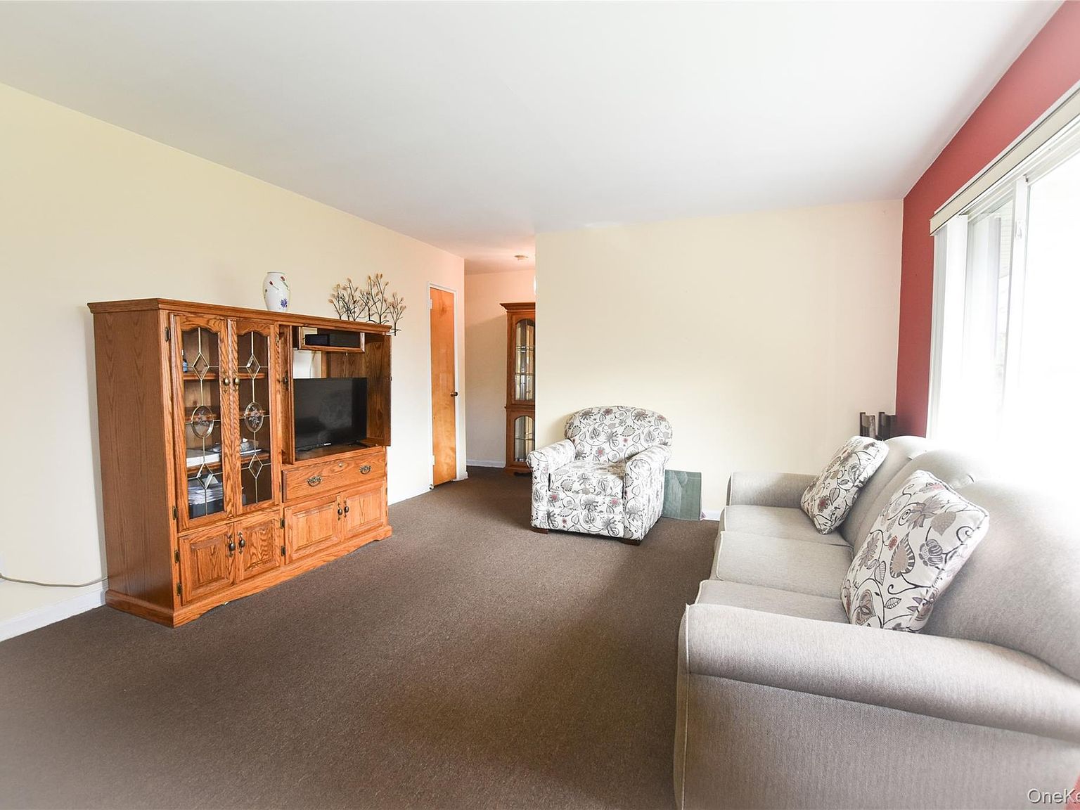 112 Edmunton Dr APT C4 North Babylon, NY 11703 - Thumbnail 5