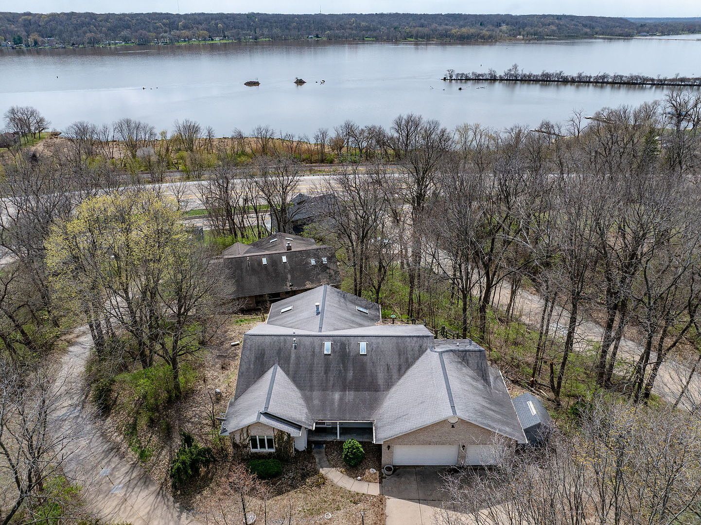 3 Walbrier Ct Le Claire, IA 52753 - Thumbnail 5