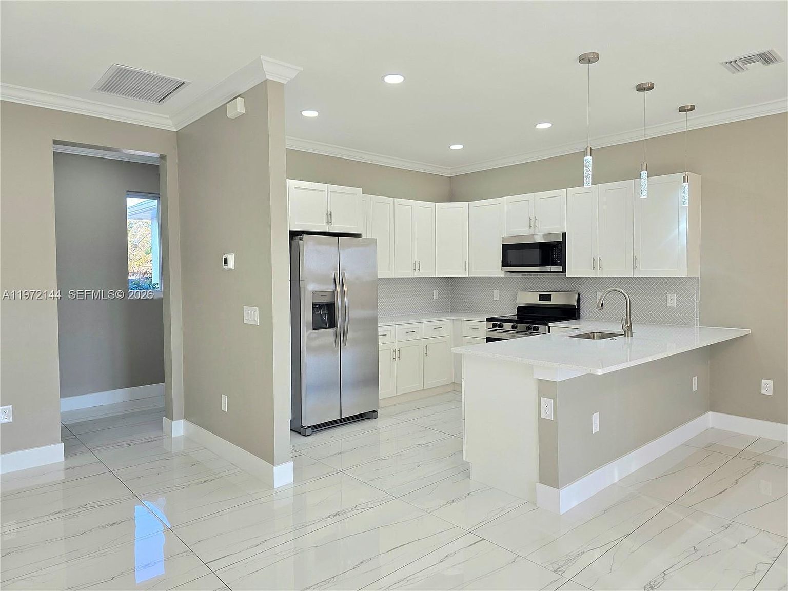 1219 Hibiscus Ave Lehigh Acres, FL 33972 - Thumbnail 5