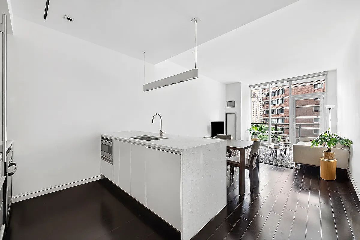 300 E 23rd St APT 5B New York, NY 10010 - Thumbnail 5