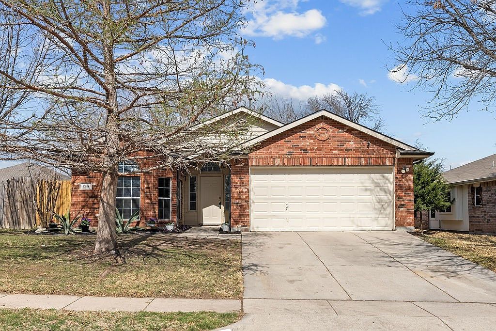 744 Oriole Dr Saginaw, TX 76131 - Thumbnail 5