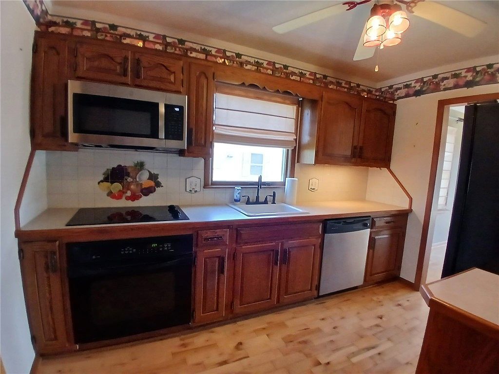 3 Bower Pl Corning, NY 14830 - Thumbnail 5