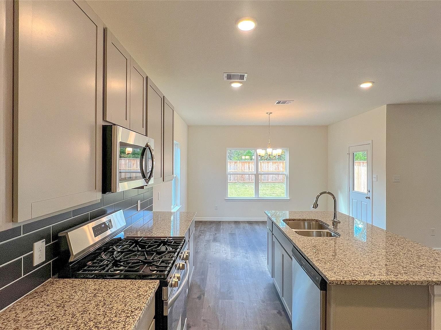 14394 Chilean Way Splendora, TX 77372 - Thumbnail 5