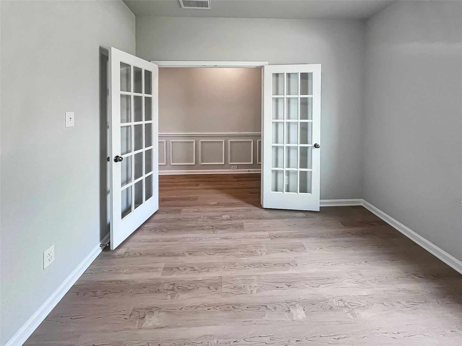 1614 River Scene Trl Dayton, TX 77535 - Thumbnail 5