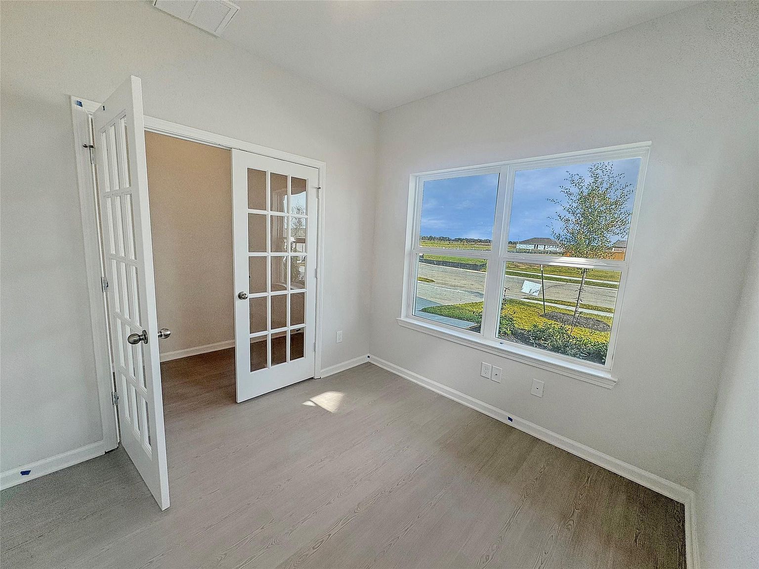 1610 River Scene Trl Dayton, TX 77535 - Thumbnail 5