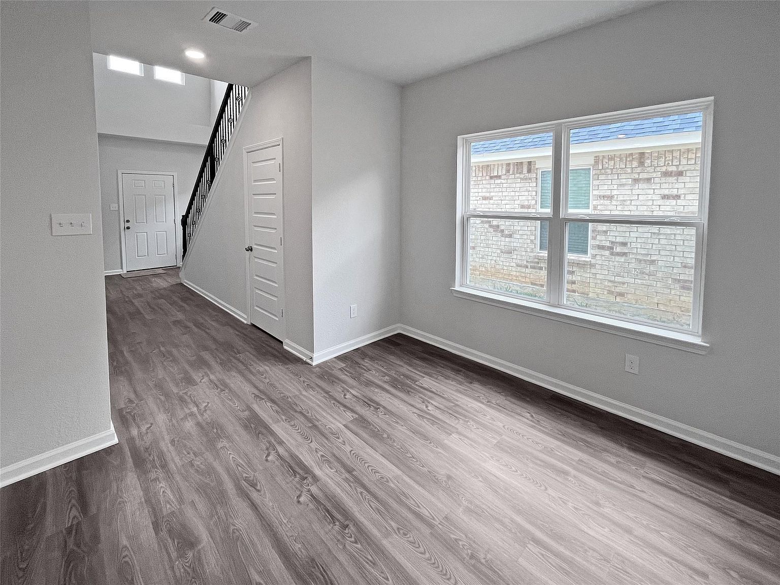 9761 Enclave Ridge Rd Willis, TX 77318 - Thumbnail 5