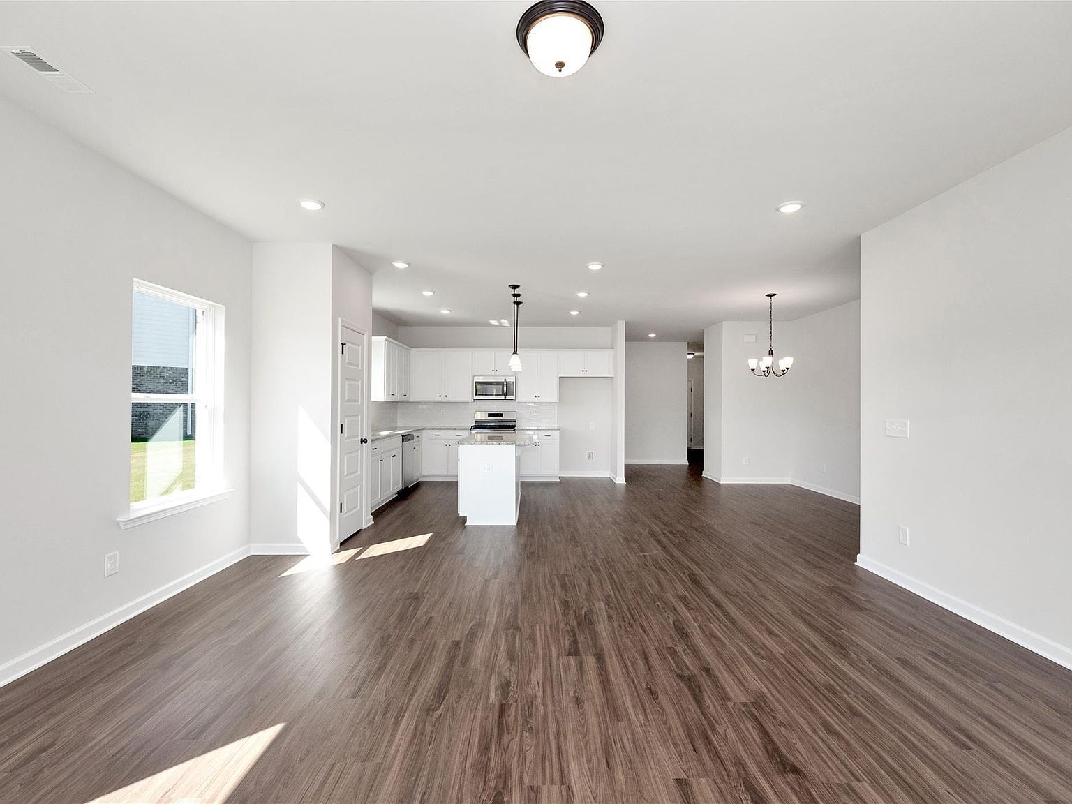 680 Woodhaven Lakes Dr La Marque, TX 77568 - Thumbnail 5