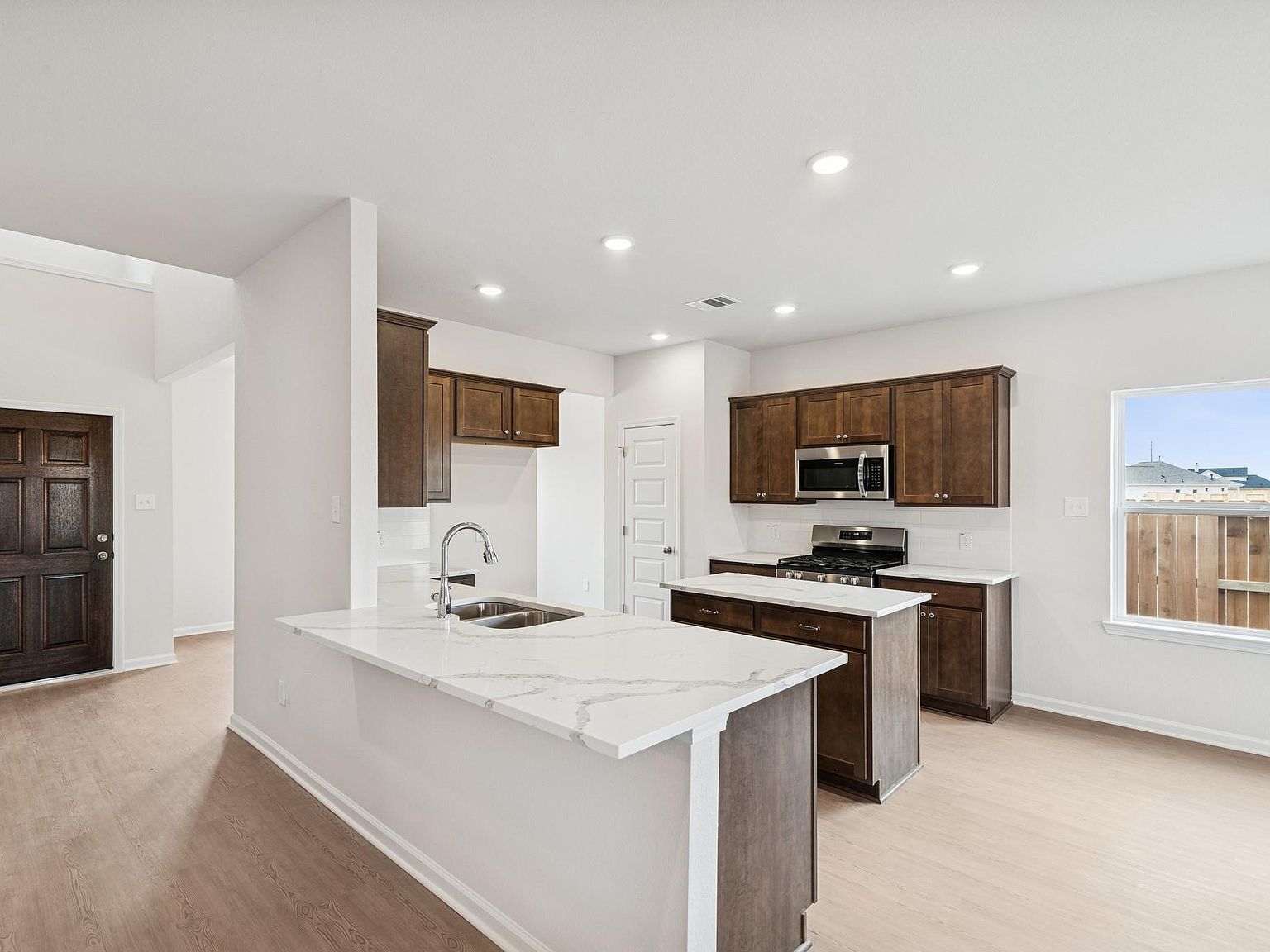 8215 Red Shiner Way Fulshear, TX 77441 - Thumbnail 5