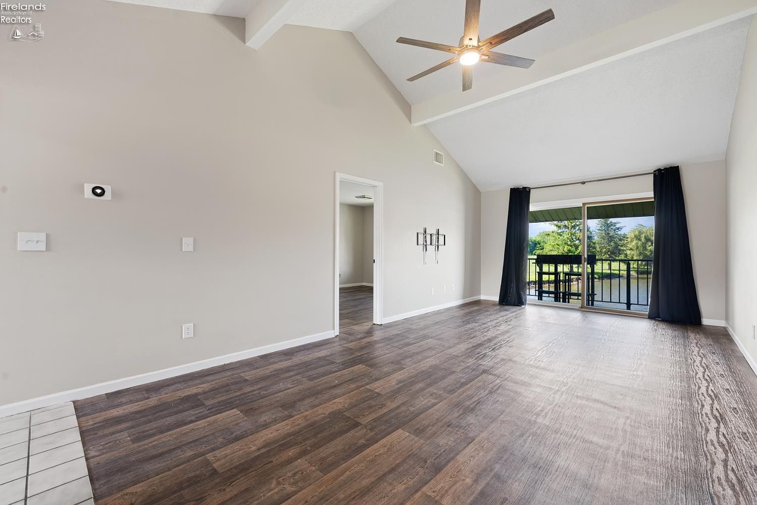 2594 E Sun Valley Dr APT 201 Pt Clinton, OH 43452 - Thumbnail 5
