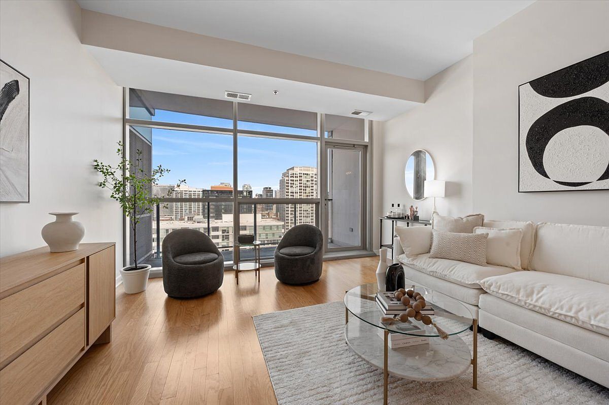303 W Ohio St APT 1808 Chicago, IL 60610 - Thumbnail 5