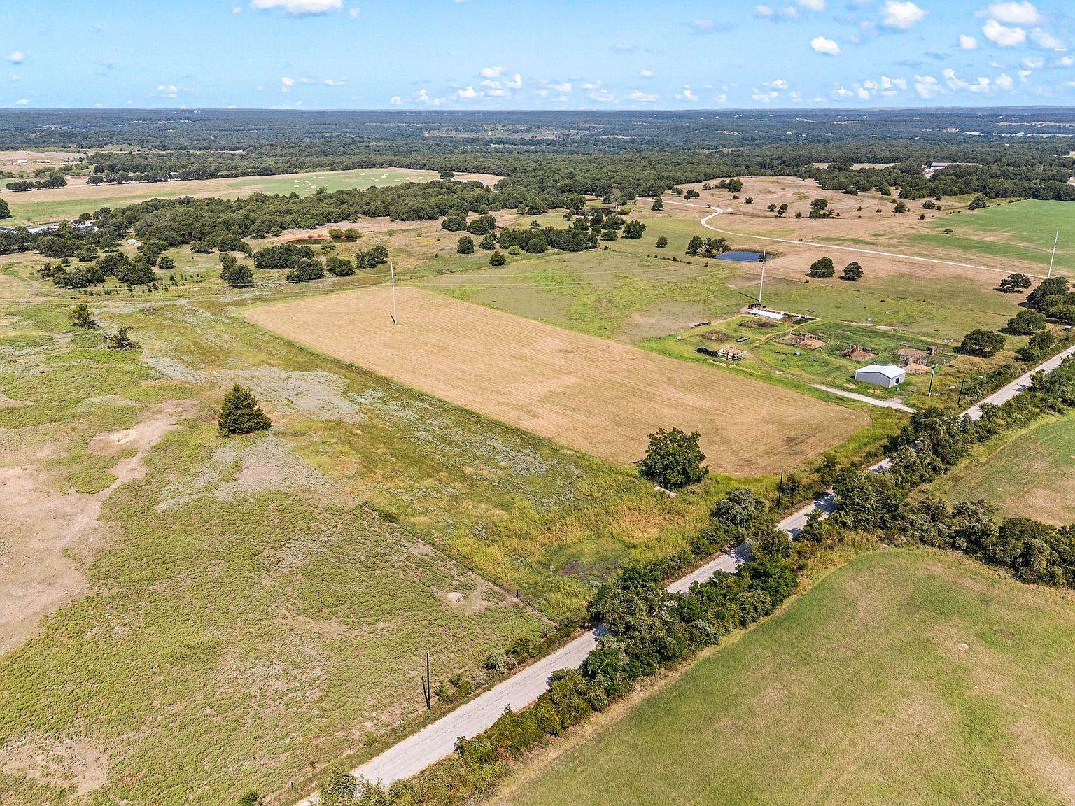 836 County Road 1895 Sunset, TX 76270 - Thumbnail 5