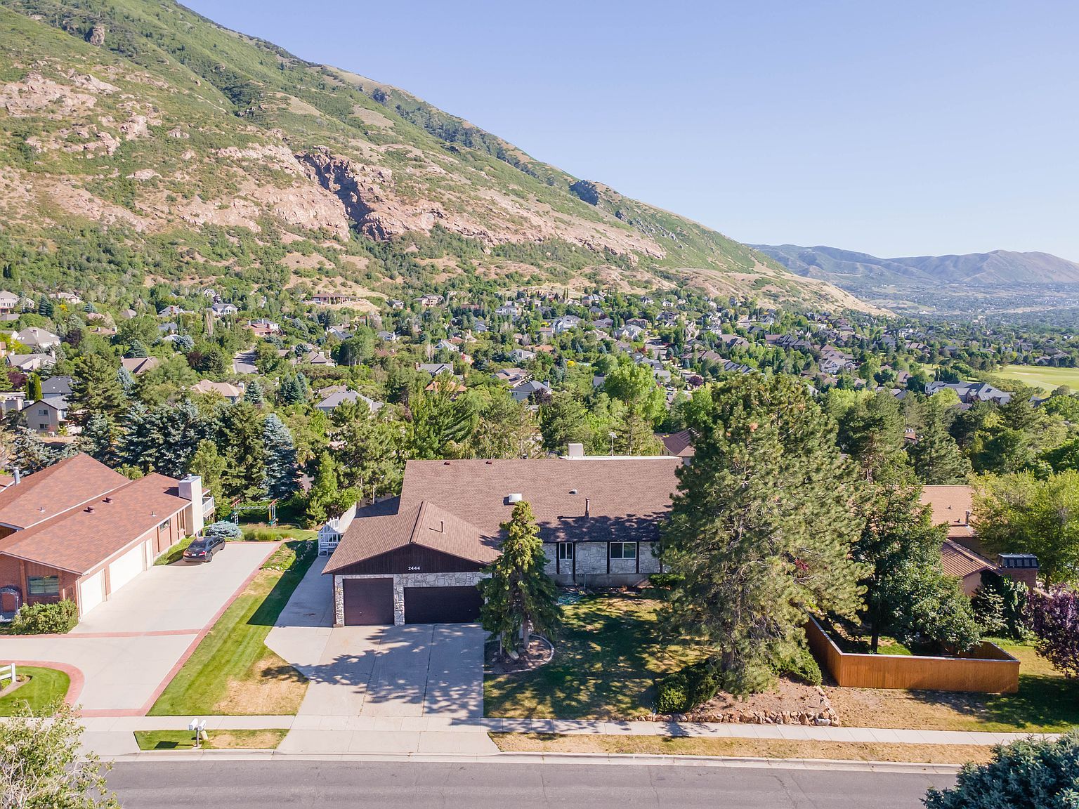 2444 E High Mountain Dr Sandy, UT 84092 - Thumbnail 5