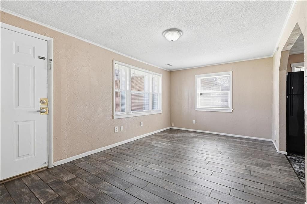 613 E Kansas Ave Independence, MO 64050 - Thumbnail 5