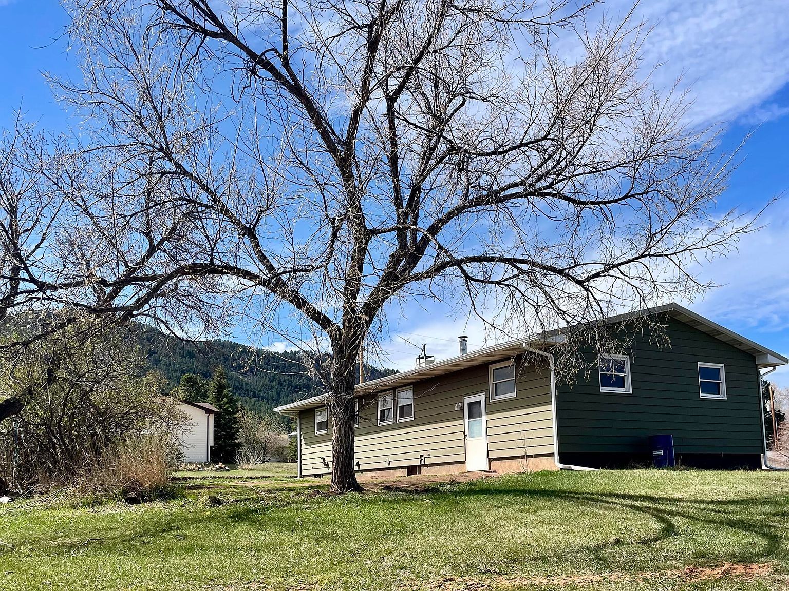 806 S 5th St Sundance, WY 82729 - Thumbnail 5