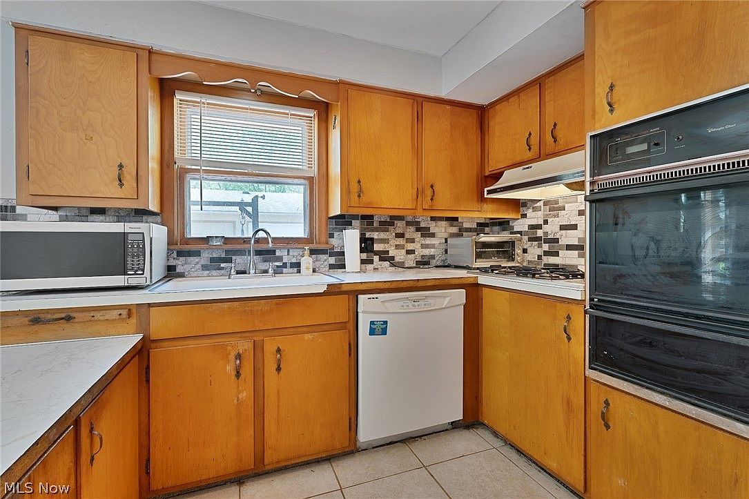 4285 Kerrybrook Dr Youngstown, OH 44511 - Thumbnail 5