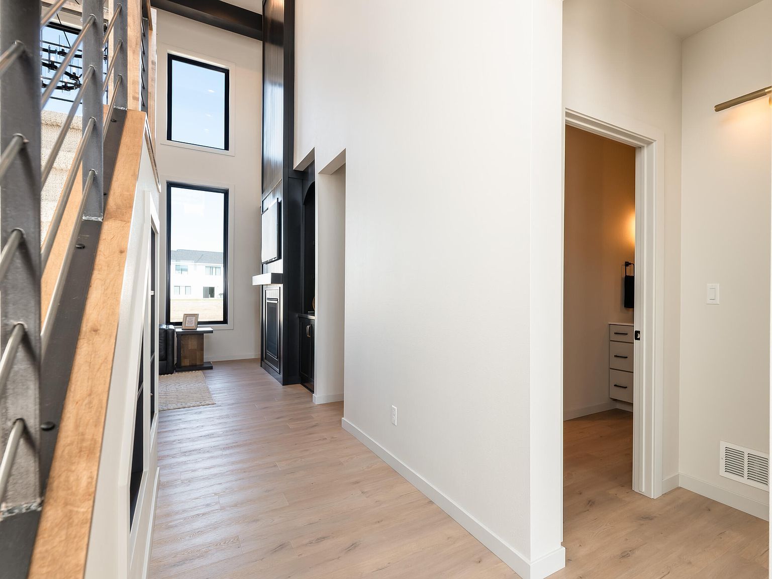 2415 Dutton Cir SE Mandan, ND 58554 - Thumbnail 5