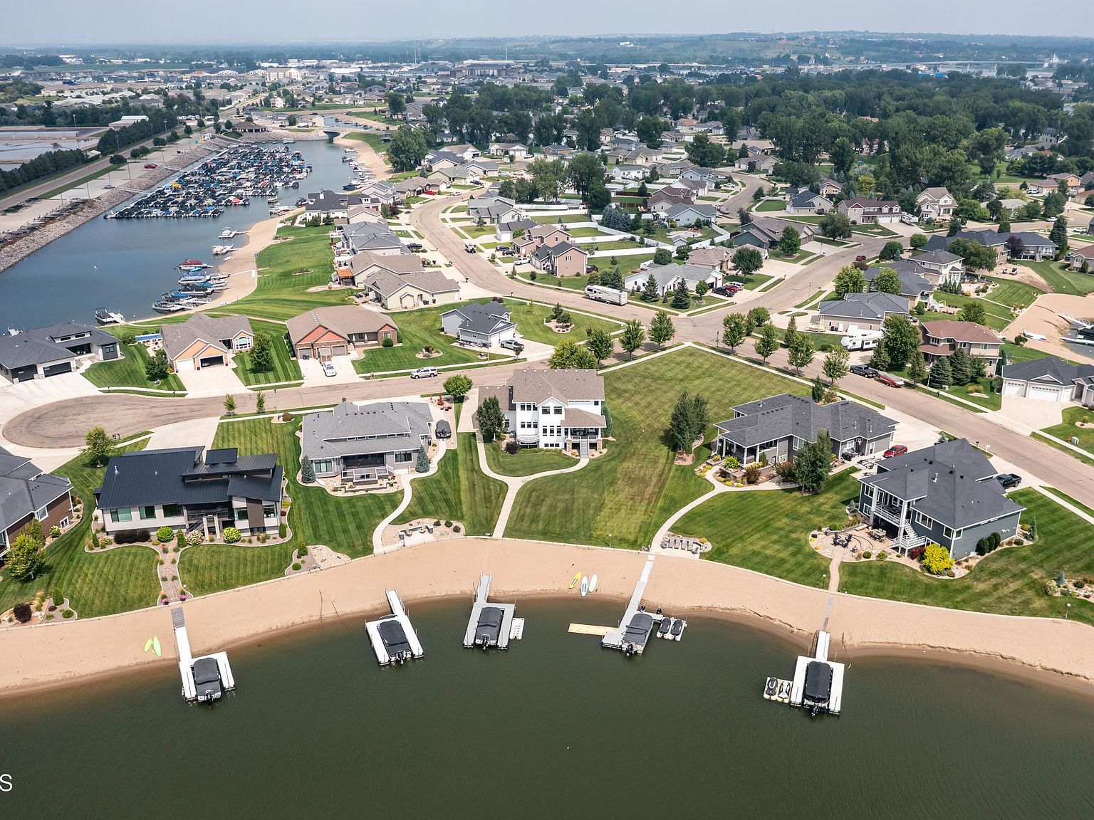4001 Bay Shore Bnd SE Mandan, ND 58554 - Thumbnail 5