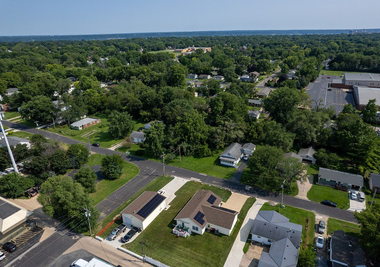 512 E Paris Ave Peoria, IL 61603 - Thumbnail 5