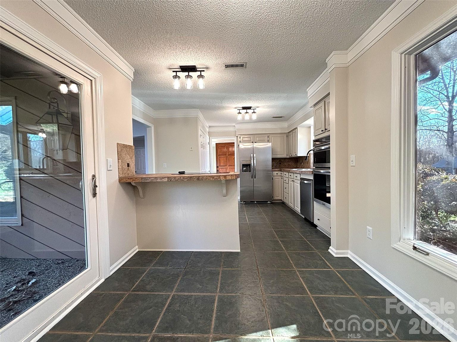 1754 12th St NE Hickory, NC 28601 - Thumbnail 5