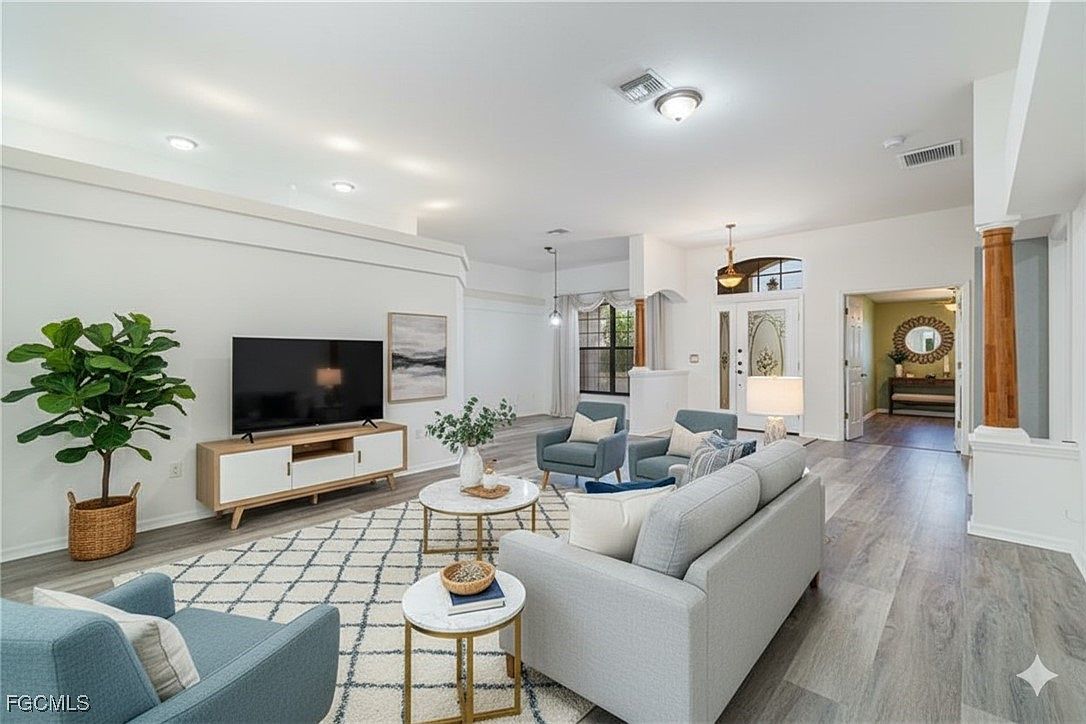 2725 SW 28th Pl Cape Coral, FL 33914 - Thumbnail 5