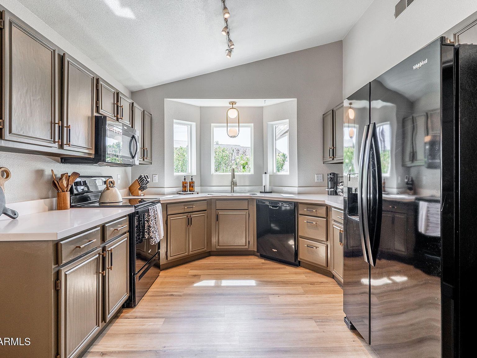 1404 E Rosemonte Dr Phoenix, AZ 85024 - Thumbnail 5