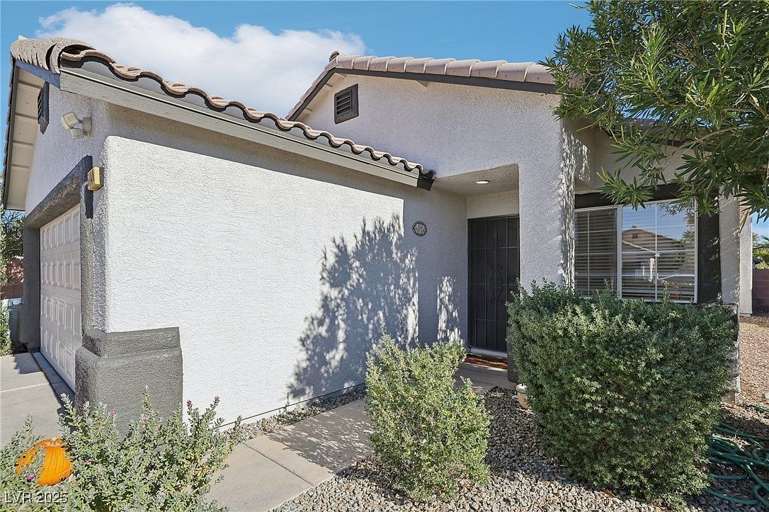 5140 Canary Island Ct North Las Vegas, NV 89031 - Thumbnail 5