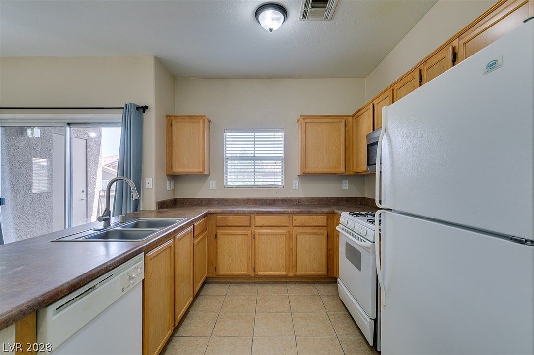 3812 Ormond Beach St Unit 201 Las Vegas, NV 89129 - Thumbnail 5