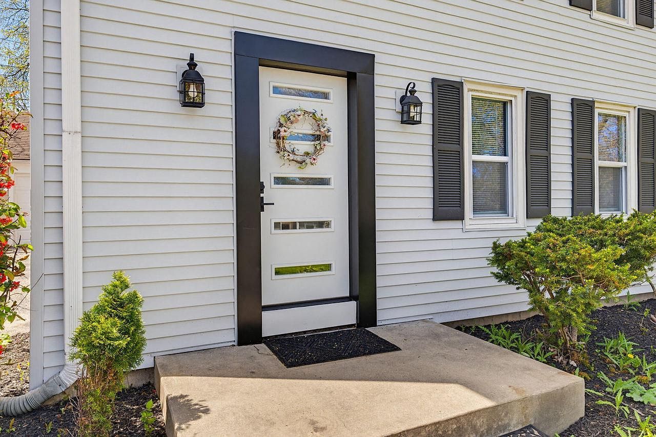 1219 N 85th St Wauwatosa, WI 53226 - Thumbnail 5