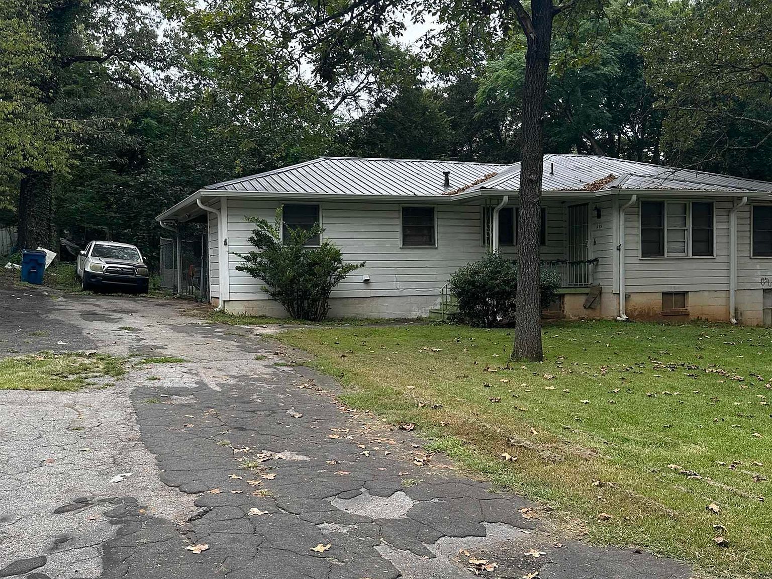 215 2nd Ave Midfield, AL 35228 - Thumbnail 5