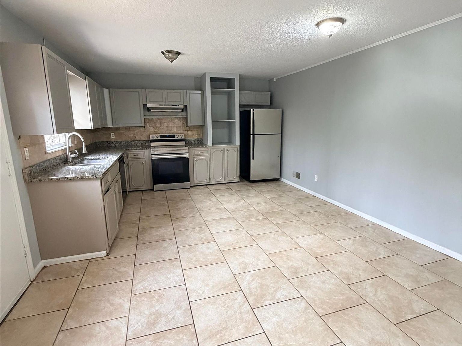 1437 Highland Dr Birmingham, AL 35235 - Thumbnail 5