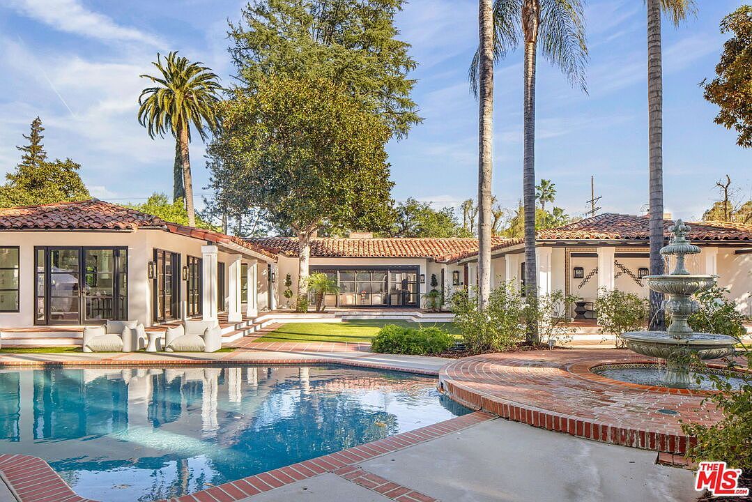 18625 Wells Dr Tarzana, CA 91356 - Thumbnail 5