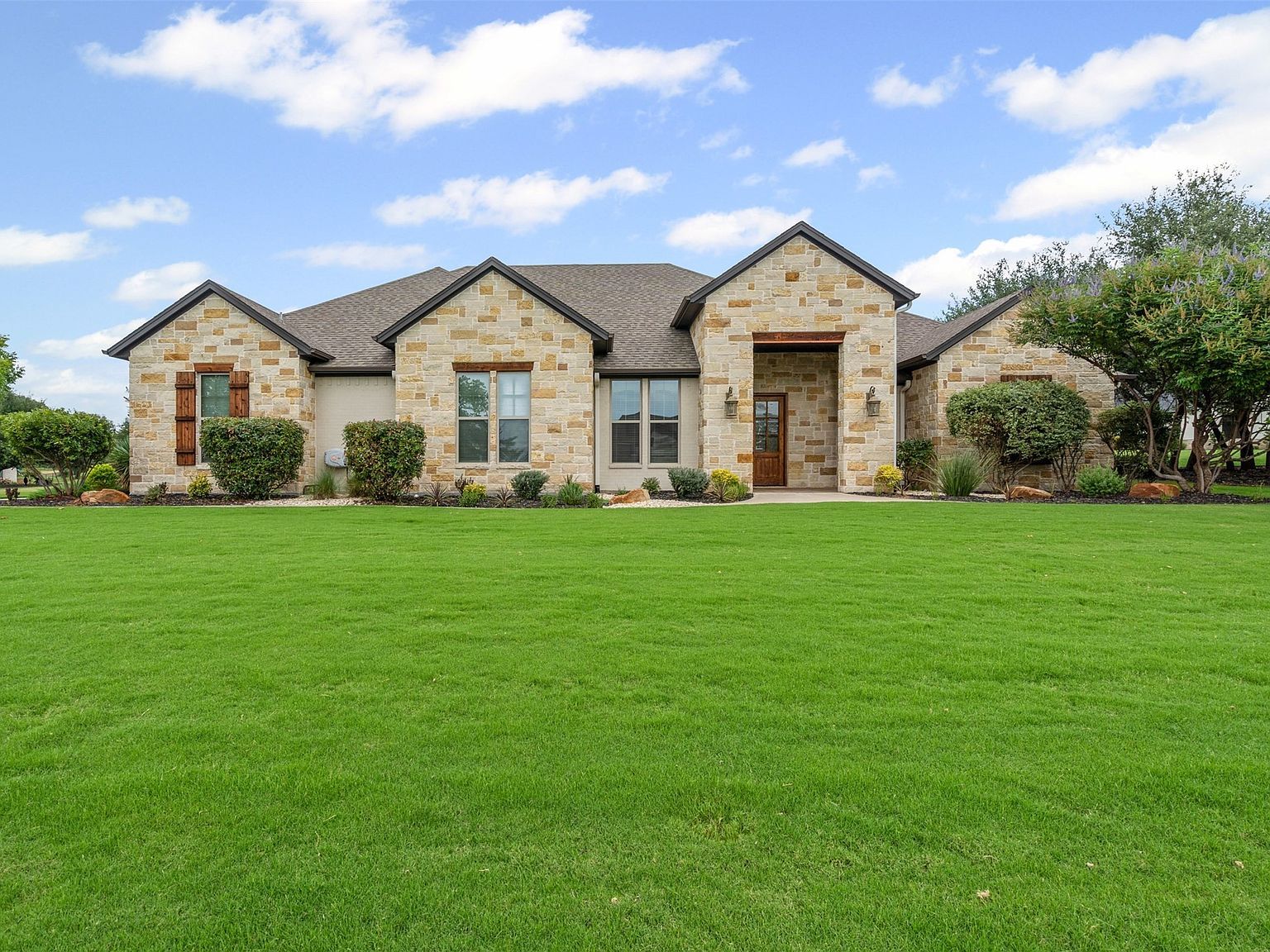 100 Helton Dr Granbury, TX 76049 - Thumbnail 5