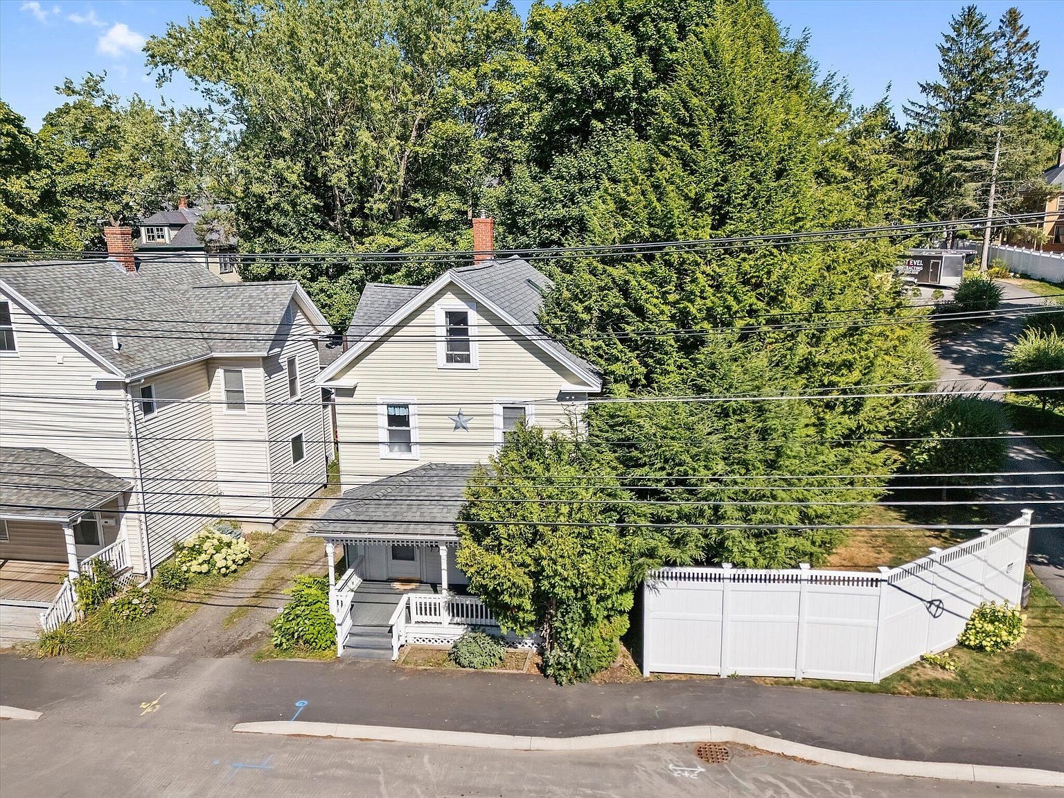 327 French St Bangor, ME 04401 - Thumbnail 5