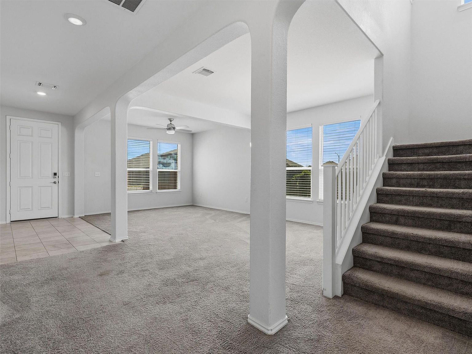 308 Linden St Bastrop, TX 78602 - Thumbnail 5