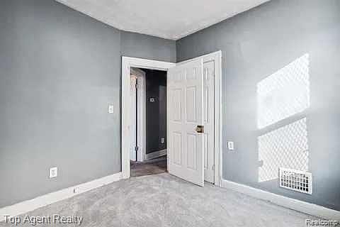 1939 W Grand St Detroit, MI 48238 - Thumbnail 5