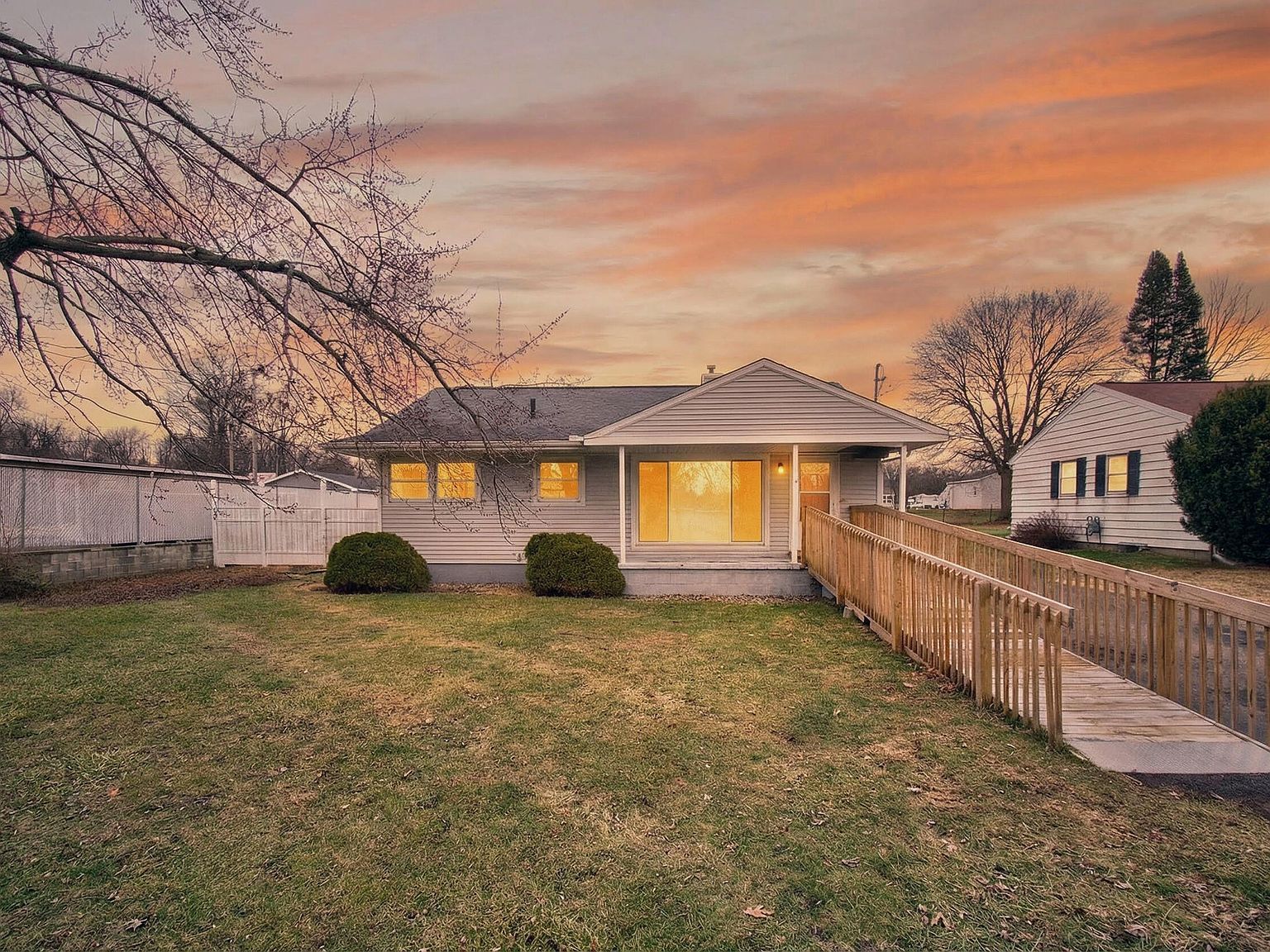 430 Peacock Walk Jackson, MI 49202 - Thumbnail 5