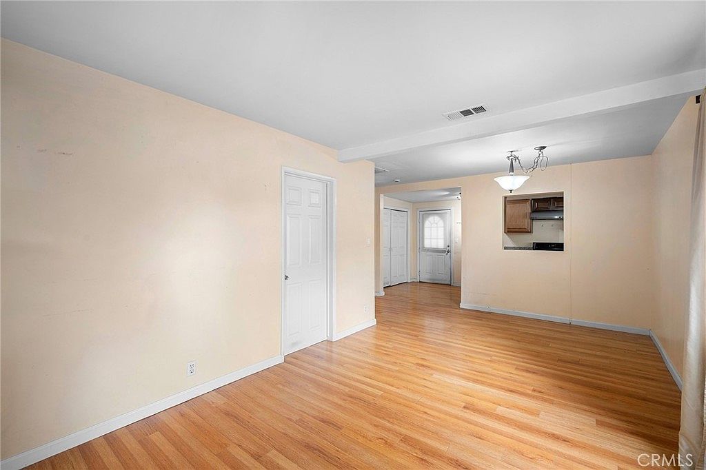 10018 Tujunga Canyon Blvd Tujunga, CA 91042 - Thumbnail 5