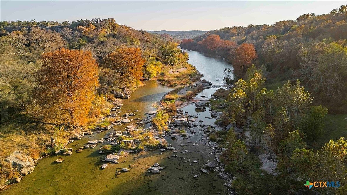 8507 Hammetts Xing Marble Falls, TX 78663 - Thumbnail 5