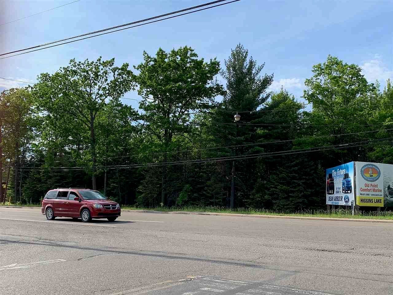 W Houghton Lake Dr Houghton Lake, MI 48629 - Thumbnail 5