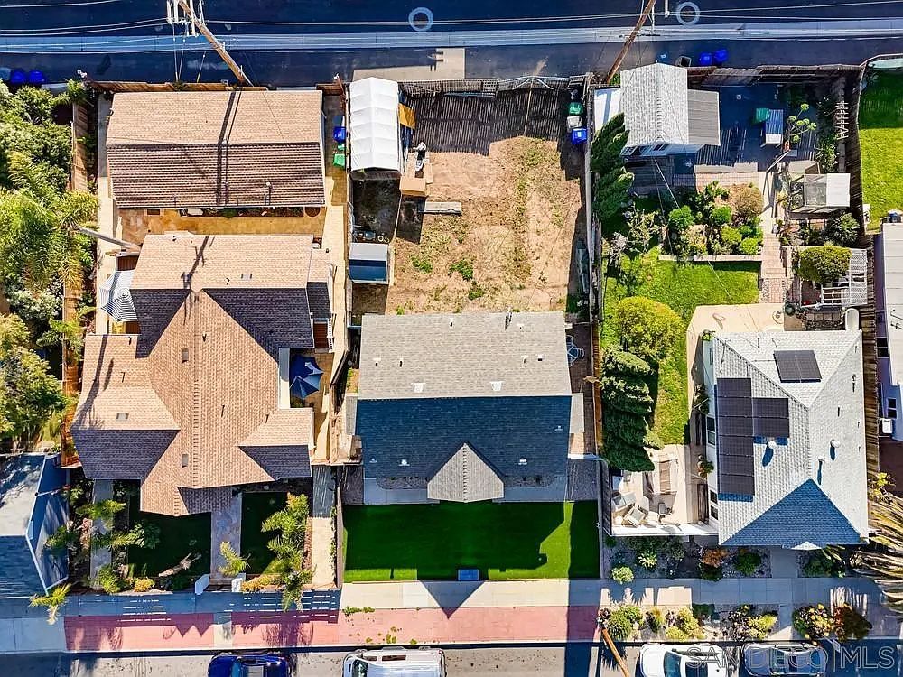 411-13 N Ditmar St Oceanside, CA 92054 - Thumbnail 5