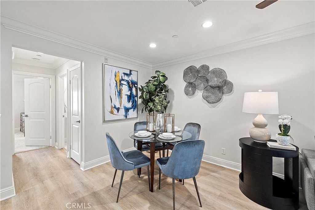 54 Hedge Bloom Irvine, CA 92618 - Thumbnail 5