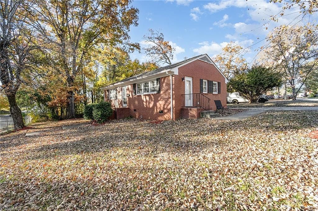 2400 W Florida St Greensboro, NC 27403 - Thumbnail 5