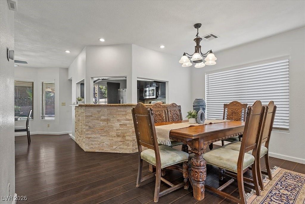 933 Sitting Bull Dr Henderson, NV 89014 - Thumbnail 5