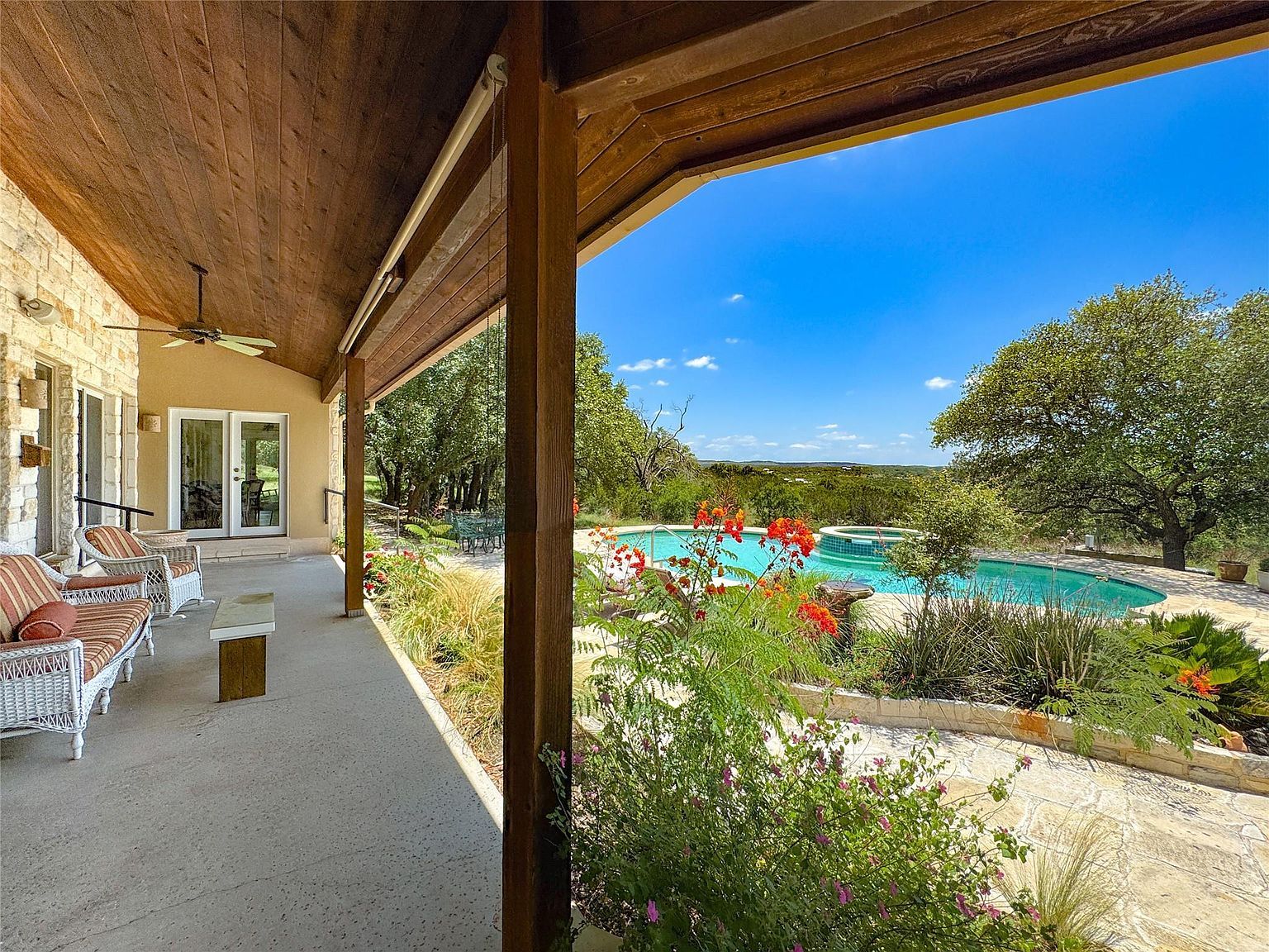 1178 Hidden Creek Dr Dripping Springs, TX 78620 - Thumbnail 5