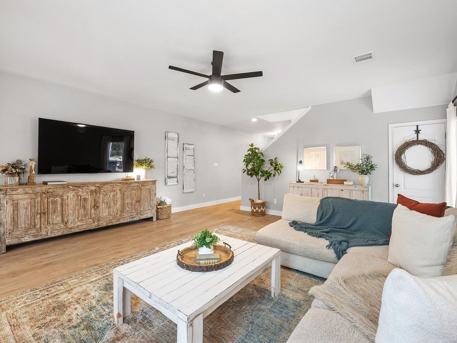 2121 Amur Dr Austin, TX 78745 - Thumbnail 5