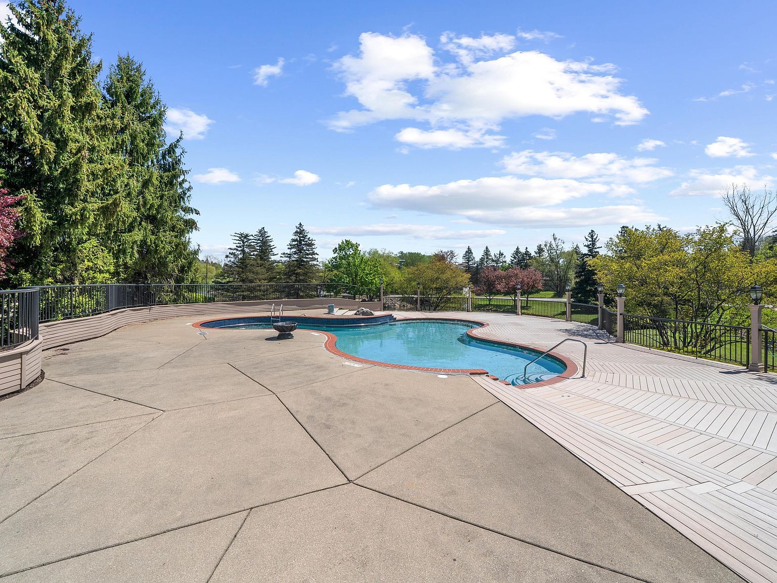 7288 Danbrooke West Bloomfield, MI 48322 - Thumbnail 5