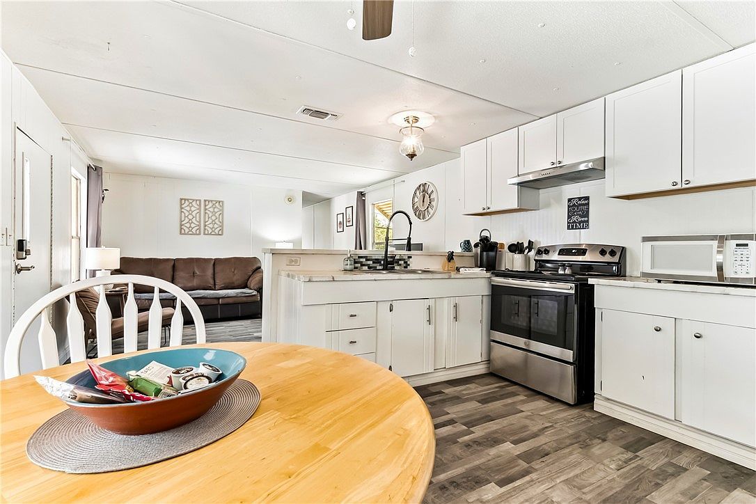 2502 Camino Del Rio Bullhead City, AZ 86442 - Thumbnail 5