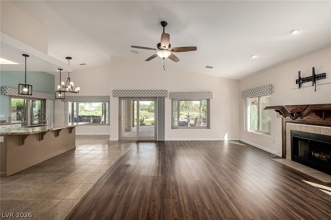 1255 Country Club Dr Laughlin, NV 89029 - Thumbnail 5